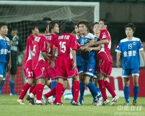 波尔图主帅：踢欧联杯要多进球，想晋级还要再拿5到6分（波尔图主帅：欧联需火力全开，晋级还得再拿5到6分）