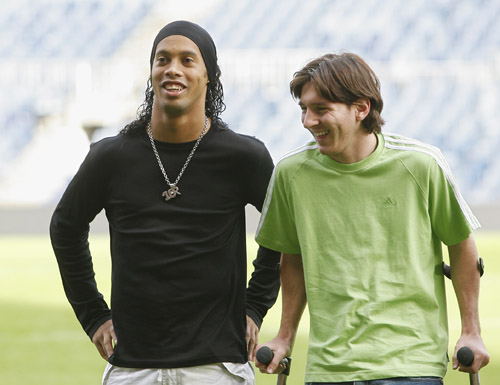 威少出战40分钟全队最高，独得24分13篮板14助攻2抢断仍输球（威少出场40分钟全队最长，砍24分13篮板14助攻2抢断仍无力止败）