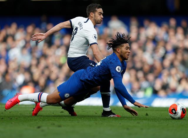 苦苦支撑！沃尔夫替补9中6得到17分&篮网半场唯一得分上双球员（独挑大梁！沃尔夫替补9投6中砍17分 成篮网半场唯一得分上双者）