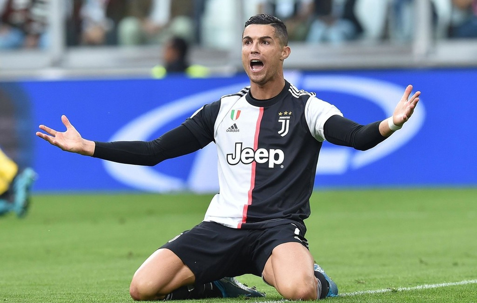 湖人詹姆斯关键封盖锁定胜局（詹姆斯关键盖帽助湖人取胜）