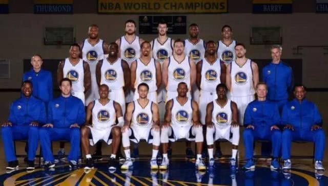 火箭哈登末节爆发连得15分（火箭核心哈登末节发威 连拿15分）