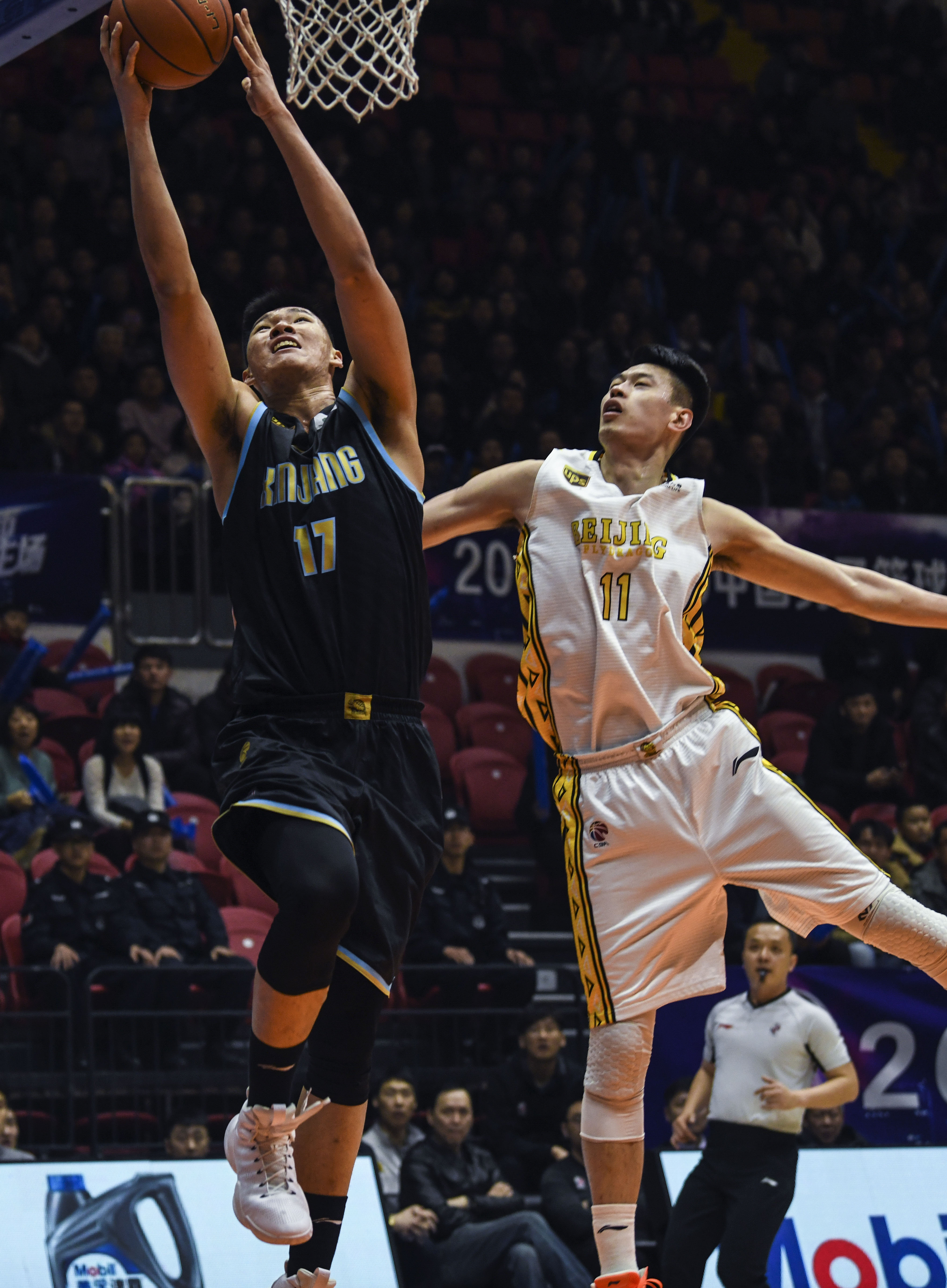 足球国足备战进入冲刺阶段，全队封闭训练（国足冲刺备战打响，球队开启封闭集训）