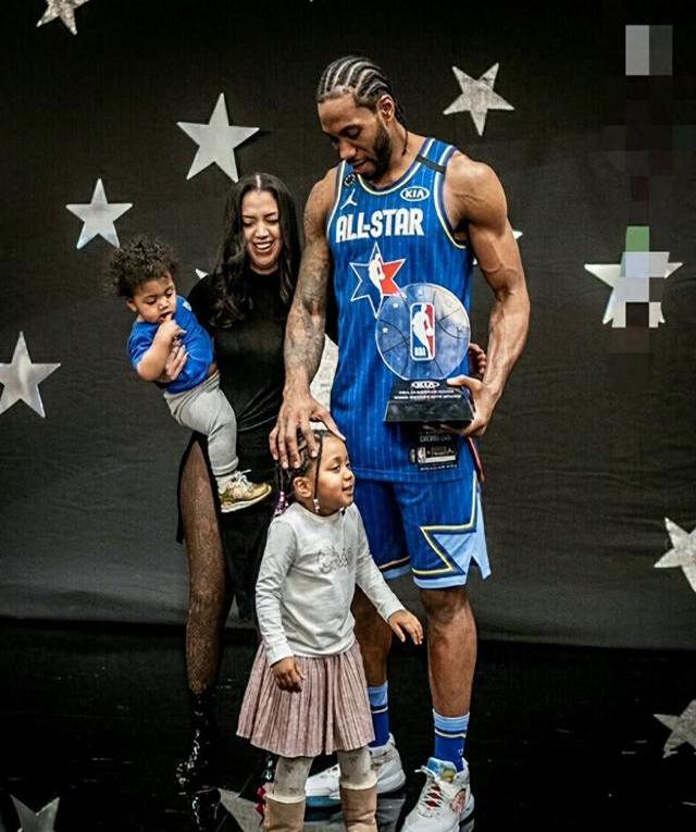 曼联可能在夏季签下安德森，但冬季转会窗口未有进展，转会市场竞争激烈。（转会竞争激烈：曼联冬窗无进展，夏季或签下安德森）