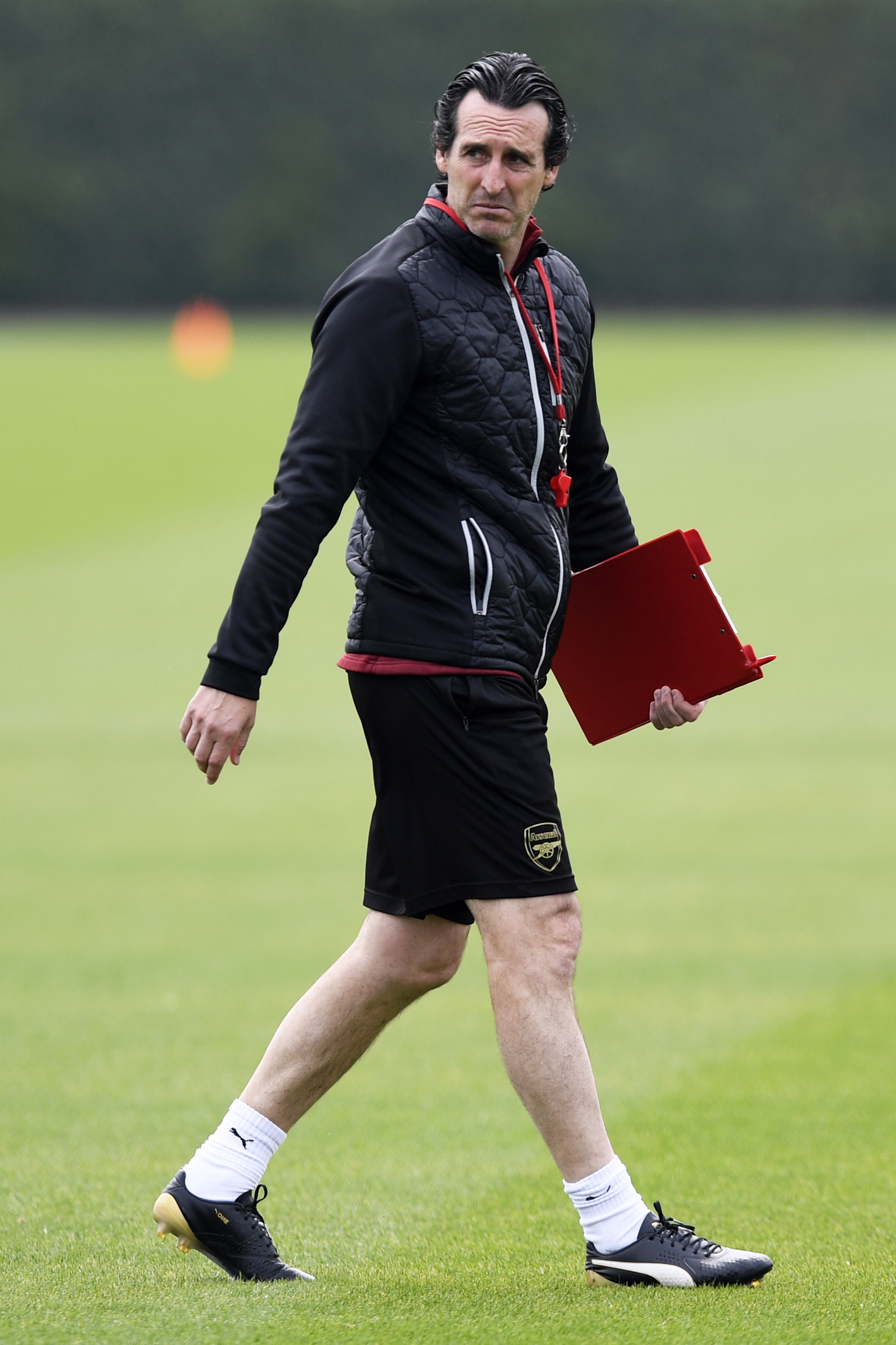 高开低走！瓦塞尔上半场25分，下半场仅3分（由盛转衰！瓦塞尔上半场砍下25分，下半场仅得3分）